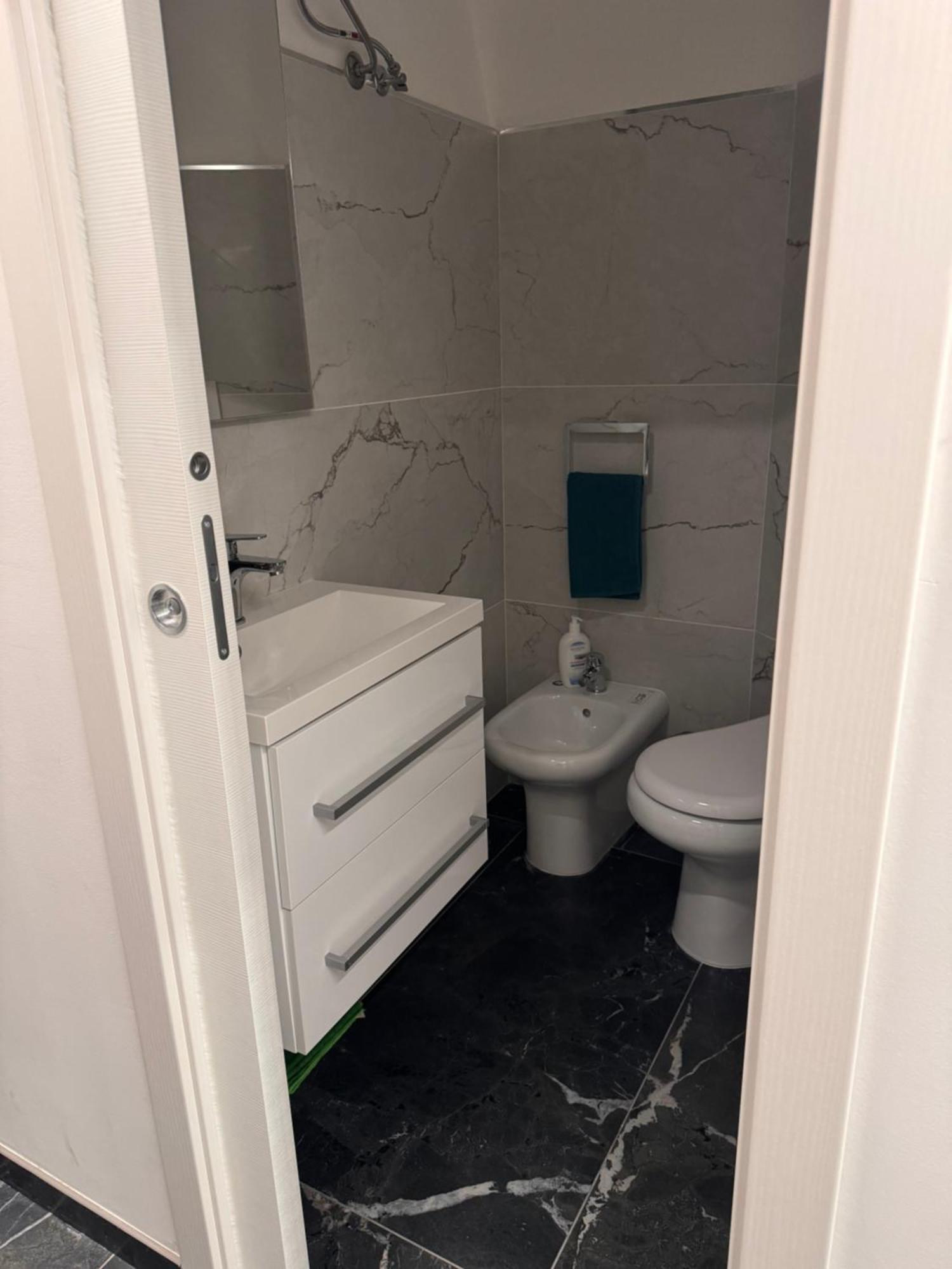 Suite Aurora Crotone Luaran gambar